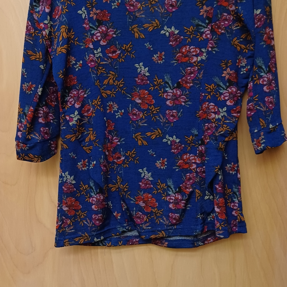 Free People blue floral ruffle boho Dock Street top Sz M - Picture 12 of 14
